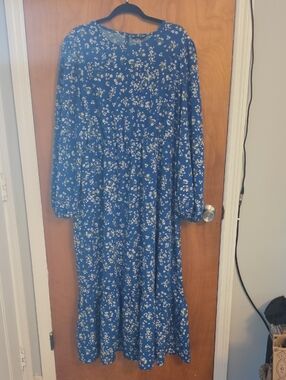SHEIN Blue Floral Maxi Dress